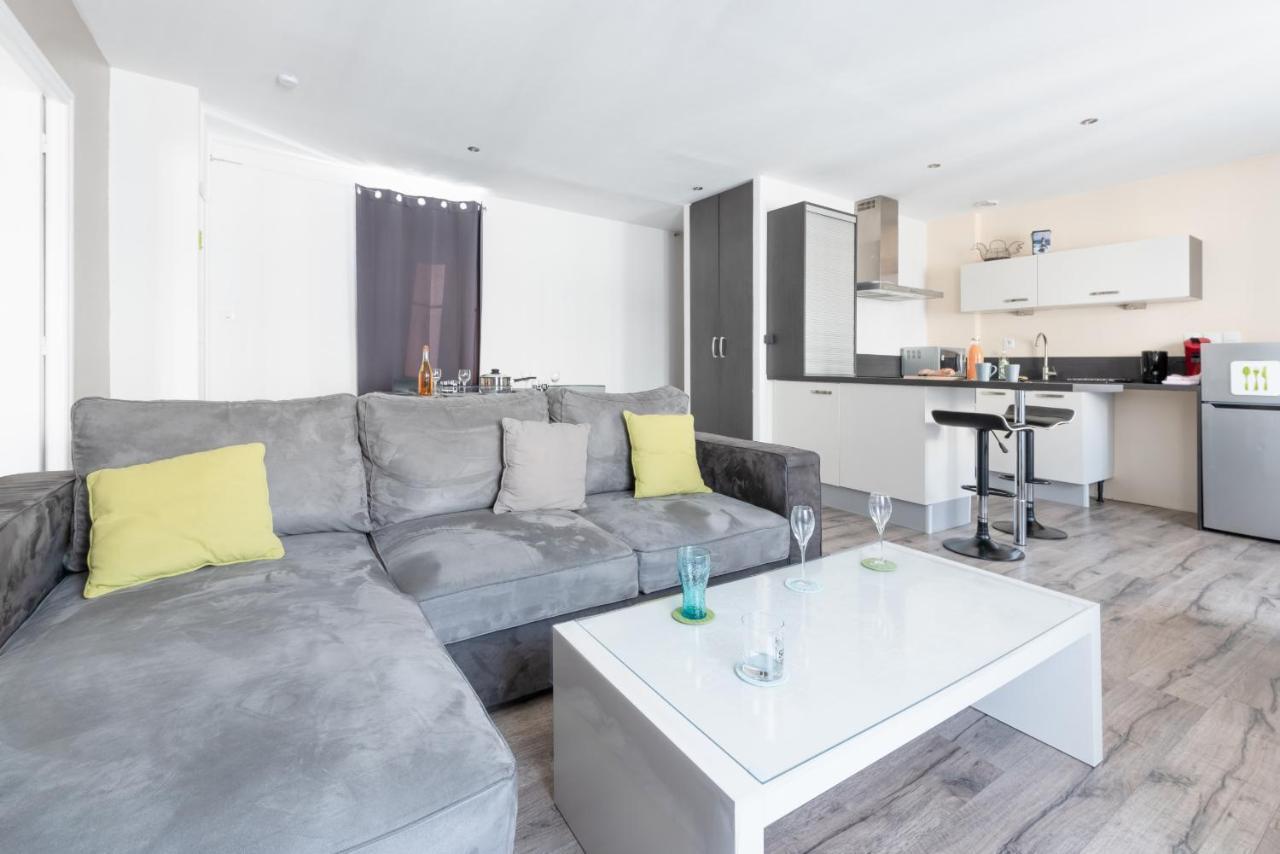 Ker Uhel - Charmant Appartement Plein Centre Saint-Renan Exterior photo